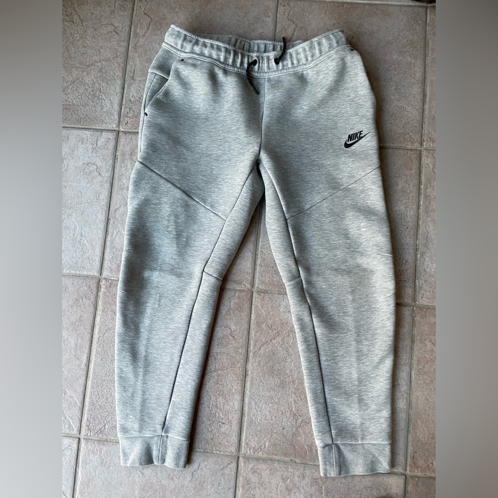 Nike Fleece Tech Youth Gray Sweatpants